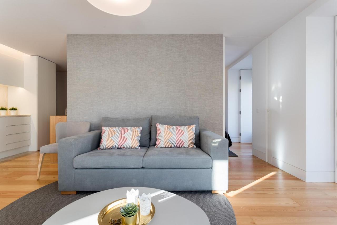 Flh Chiado Elegant Apartment Lisbon Exterior photo
